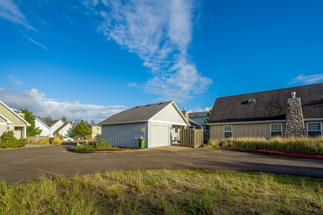 The Surfbird Villa Pacific City Exteriör bild