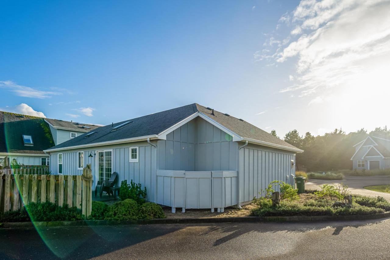 The Surfbird Villa Pacific City Exteriör bild